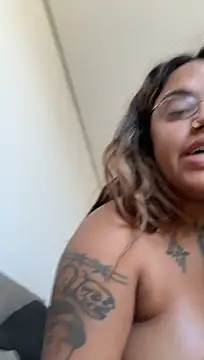 Show de caboclabeirario na webcam