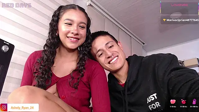 ashely_ryan24 élő XXX-chatje