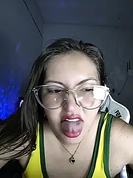Show de Fetichista23 na webcam
