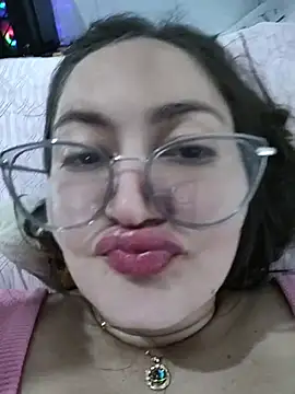 Show de Fetichista23 na webcam
