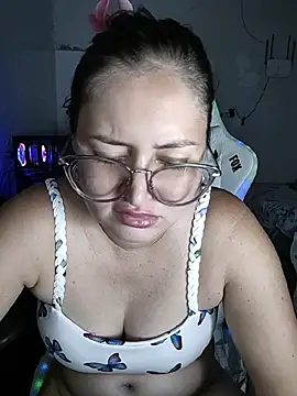 Fetichista23's Live Chat Room