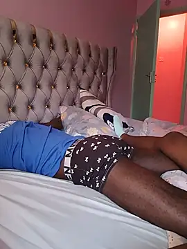 Bantanaboy3 Show in webcam
