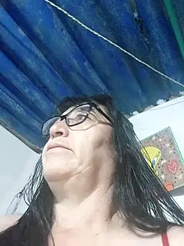 clarita_01 Adlı Modelin Canlı Sohbet Odası