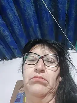 clarita_01 Adlı Modelin Canlı Sohbet Odası