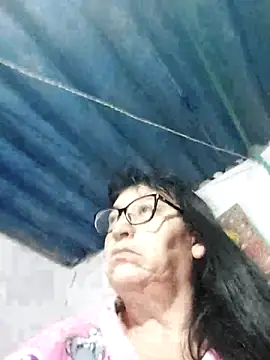 clarita_01's Live Chat Room