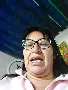 clarita_01's Webcam Show