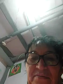 clarita_01 在線直播表演