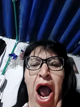 הופעת וובקאם של clarita_01