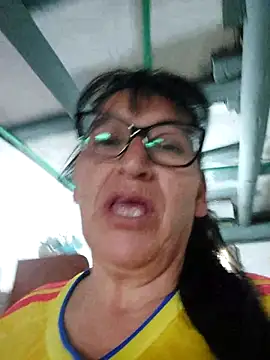 clarita_01's Webcam Show