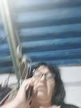 clarita_01's Live XXX Chat