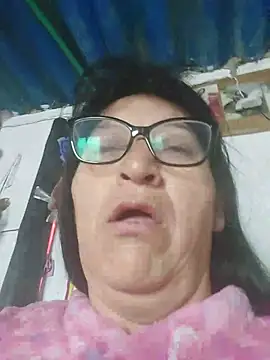 clarita_01's Webcam Show