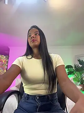 Chat XXX en directo de JANYLOVE__