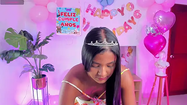 JANYLOVE__ Adlı Modelin Canlı XXX Sohbeti