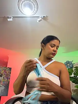 JANYLOVE__n Live XXX chat