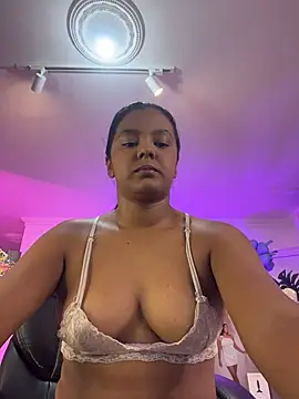 Chat XXX en directo de JANYLOVE__