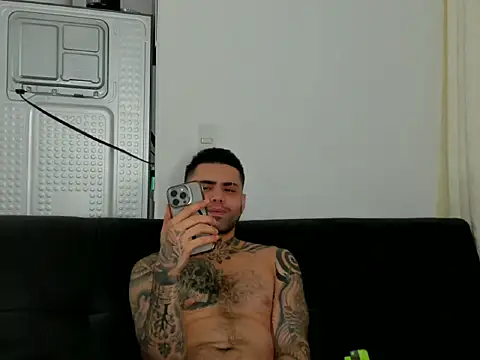 Eroxxx1327 Pertunjukan Webcam