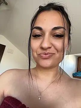 AlexandraRand's Live XXX Chat