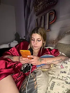 Luna1114's Webcam Show
