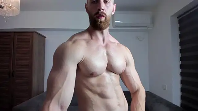 ZkkBltz Webcam show