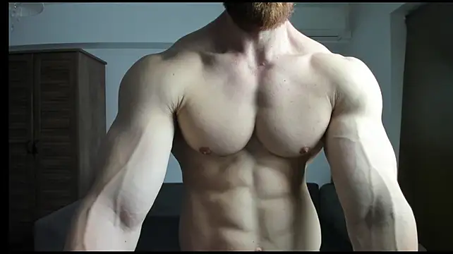 ZkkBltz Webcam show