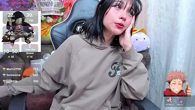 ravenn_20's Live XXX Chat