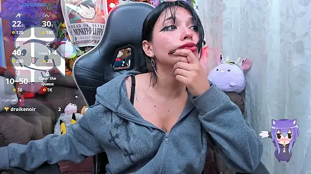 Chat +18 de ravenn_20 ao vivo