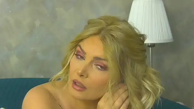 RissaRheys' Live XXX Chat