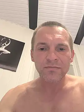 AttractiveSilk5 Pertunjukan Webcam