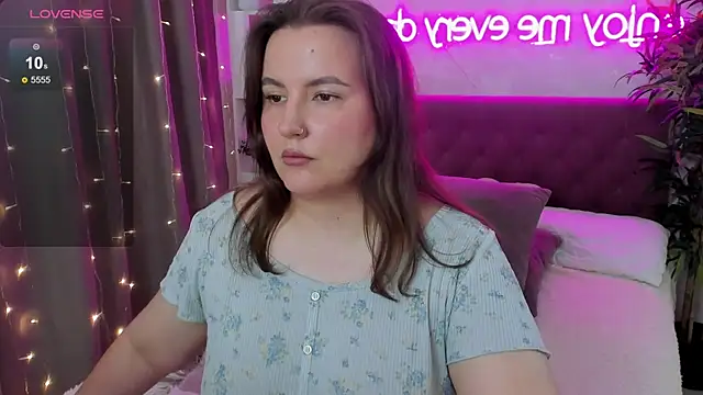 FeralPeach's Webcam Show