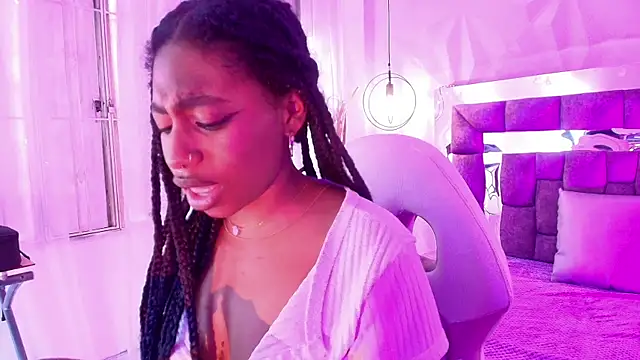Queen_perla_ Live XXX-Chat