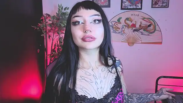 Chatroom XXX en direct de catipetite