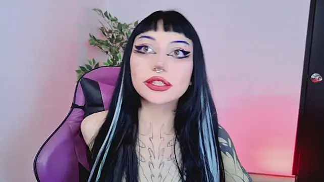 catipetiten Live XXX chat