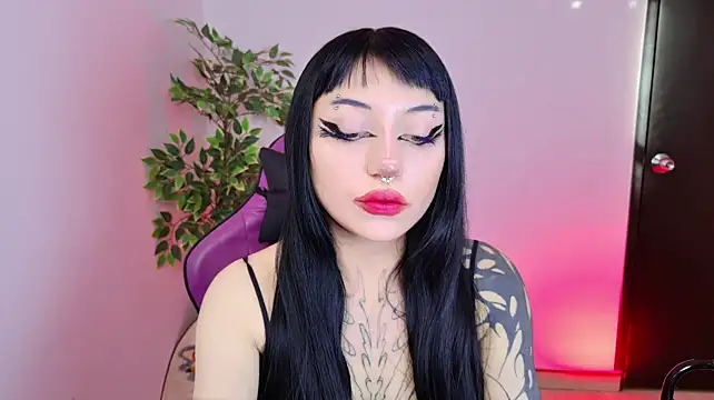catipetite's Live XXX Chat