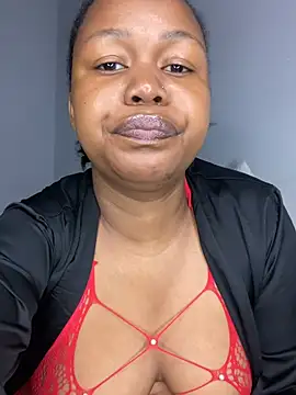 GoldenAss07's Live XXX Chat