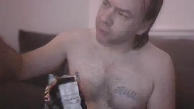 Pokazy przed kamerką – JamesIII1984