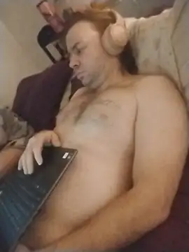 JamesIII1984 Show in webcam