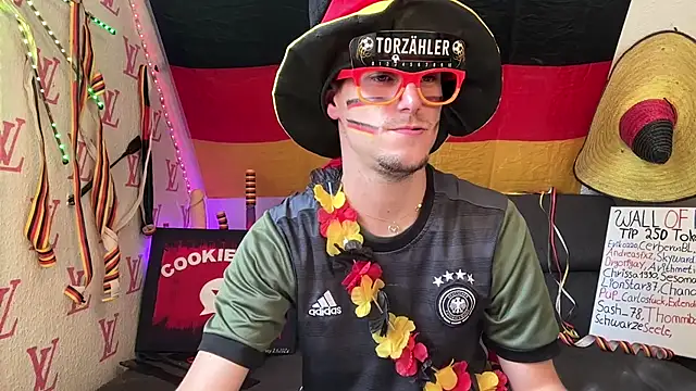Cookieboy88 Adlı Modelin Web Kamerası Şovu
