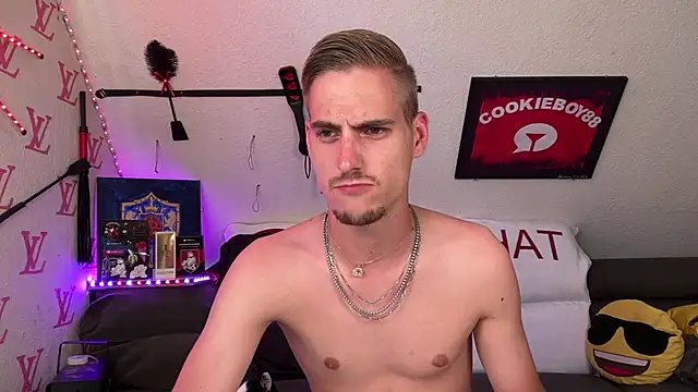 Cookieboy88's Webcam Show