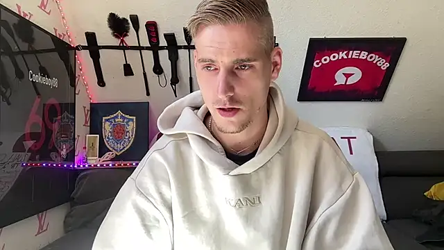 Cookieboy88 Adlı Modelin Web Kamerası Şovu