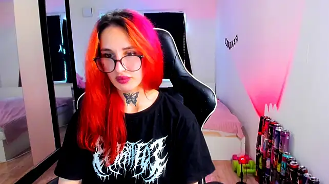 your_tora's Webcam Show