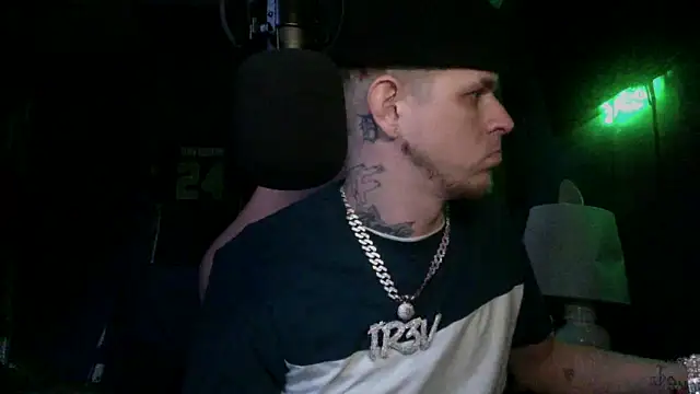 TR333V Шоу с уебкамера