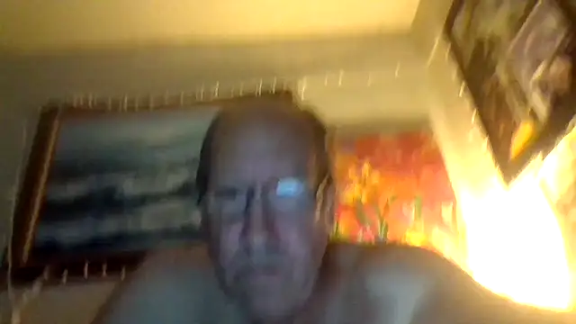 غرفة دردشة hornyrich69 المباشرة