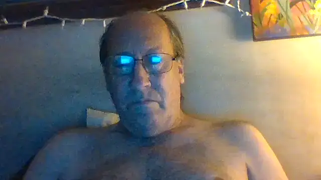 Pokazy przed kamerką – hornyrich69