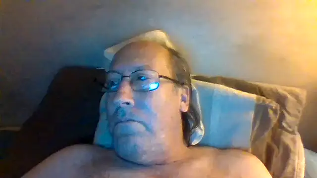 Pokazy przed kamerką – hornyrich69