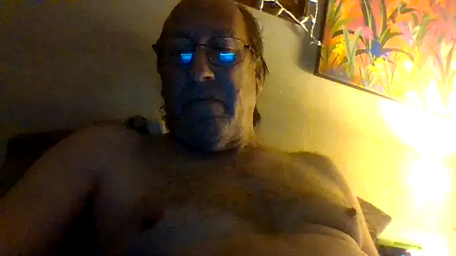 Chat +18 de hornyrich69 ao vivo