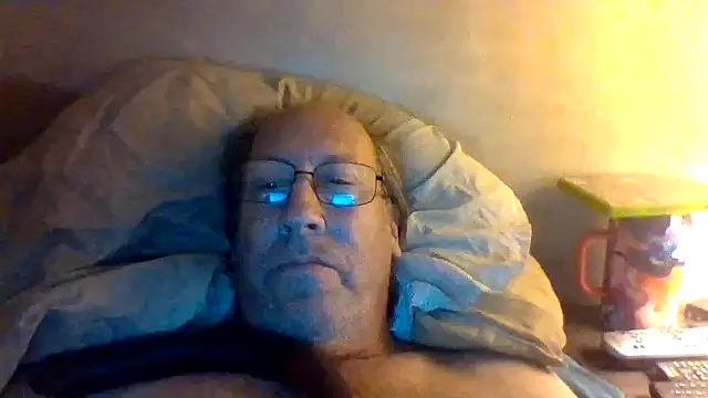 Pokazy przed kamerką – hornyrich69