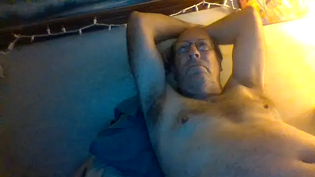 Pokazy przed kamerką – hornyrich69