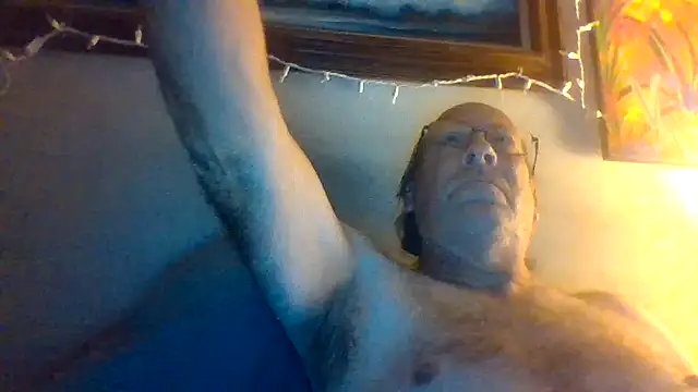 Pokazy przed kamerką – hornyrich69