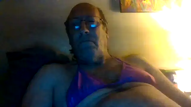hornyrich69's Webcam Show