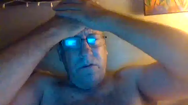 hornyrich69's Webcam Show
